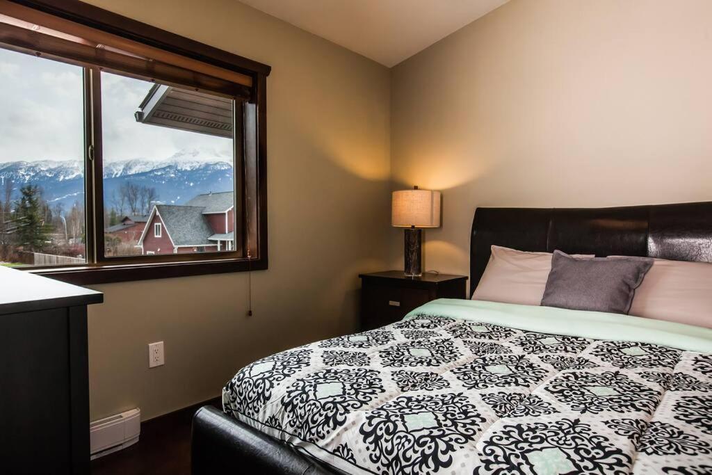 The Best 2 Bedrooms Suite In Revelstoke! Eksteriør billede