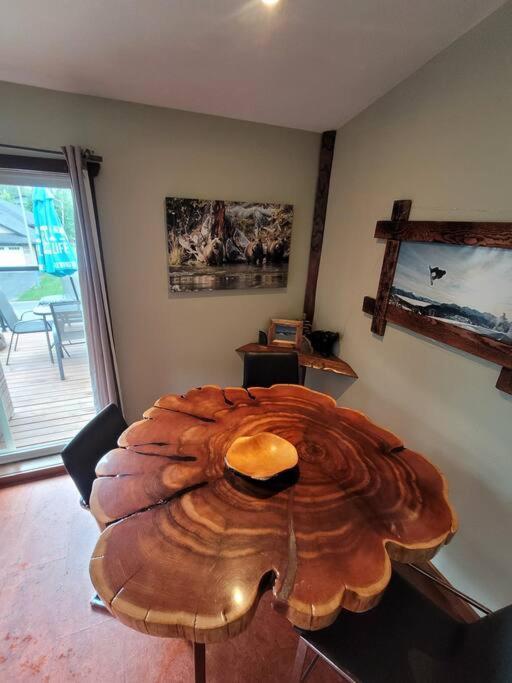 The Best 2 Bedrooms Suite In Revelstoke! Eksteriør billede